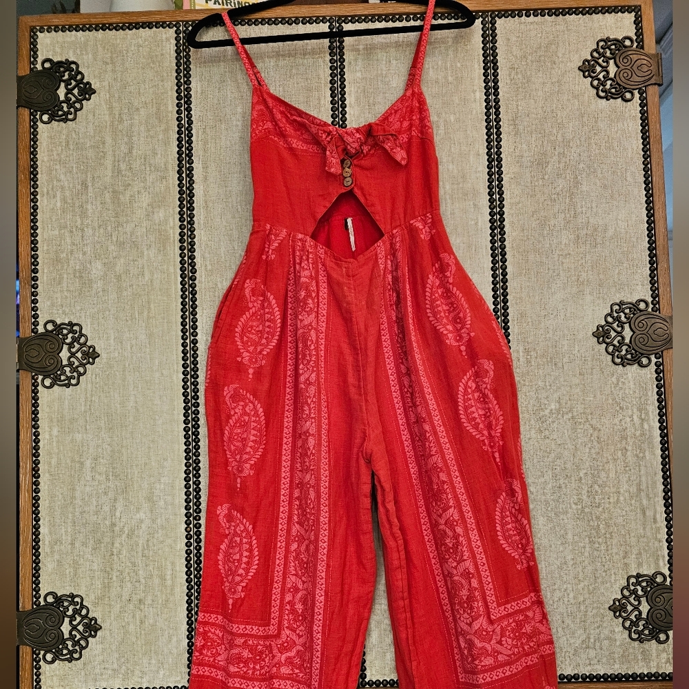 Free People Feel The Sun Jumpsuit NWOT/Never Worn Size 2 (Small)